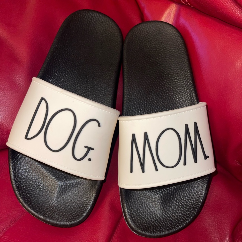 Rae Dunn DOG MOM SLIDES